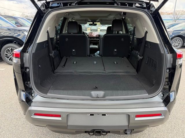 New 2026 Nissan Pathfinder SL image 10