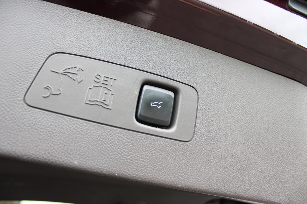 Used 2020 Lincoln Corsair AWD w/ Premium Package image 36