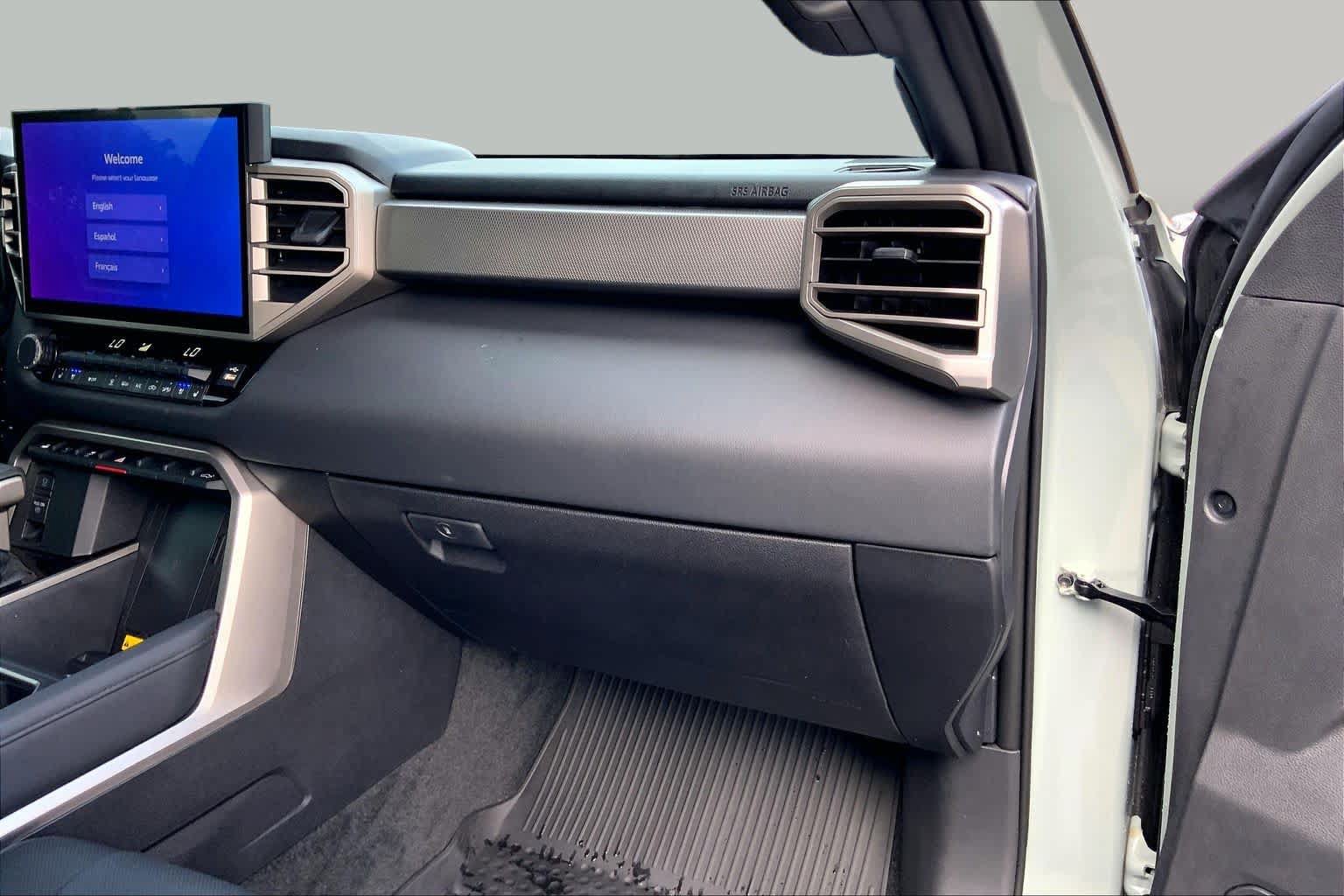 Used 2026 Toyota Tundra Limited AWD/4WD image 19