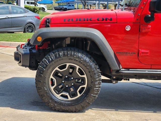 Used 2015 Jeep Wrangler Unlimited Rubicon image 14