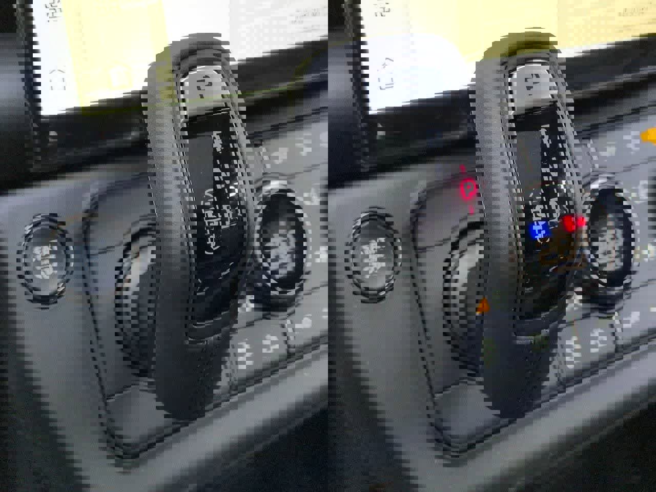 New 2026 Land Rover Defender 110 OCTA image 34