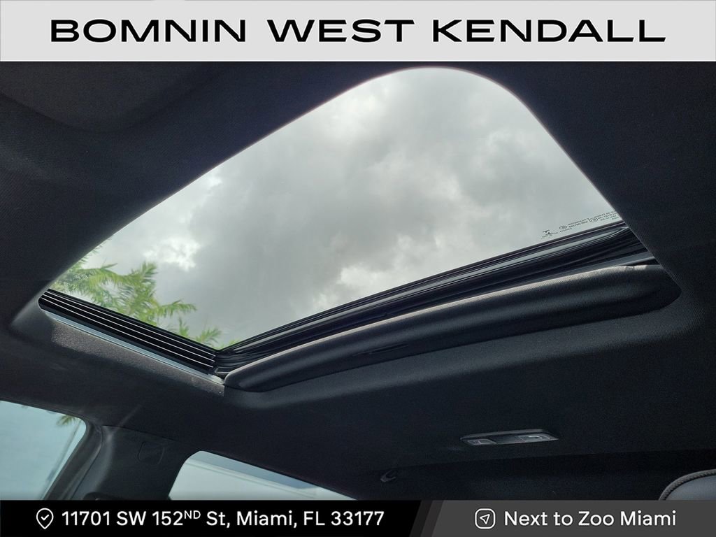 Used 2022 Chevrolet Silverado 1500 High Country w/ High Country Premium Package image 27