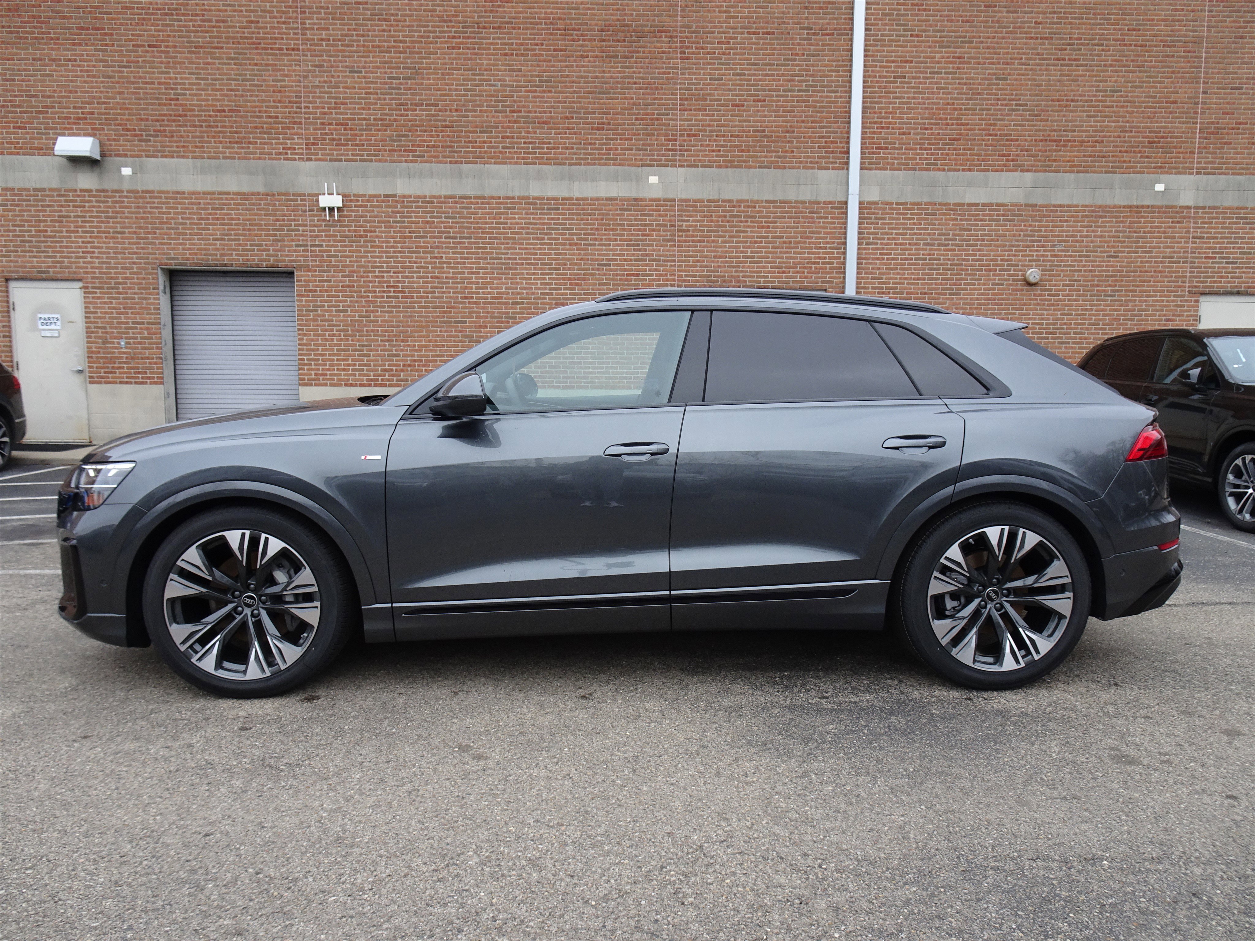 New 2026 Audi Q8 Premium Plus image 2