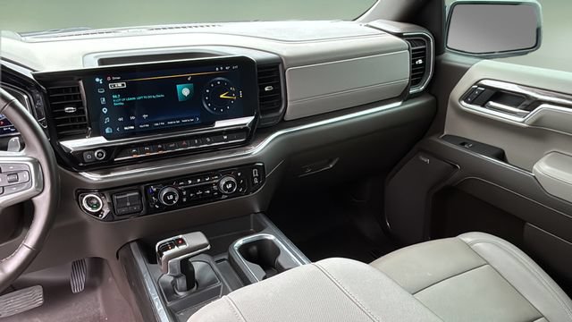 Used 2025 Chevrolet Silverado 1500 LTZ w/ LTZ Premium Package AWD/4WD image 25