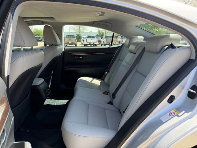 Used 2018 Lexus ES 350 w/ Premier Package image 27