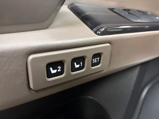 Used 2021 Lexus GX 460 Premium w/ Premium Package AWD/4WD image 39