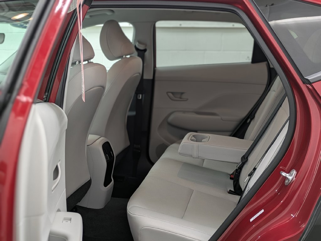 Used 2024 Hyundai Kona SEL AWD/4WD image 13