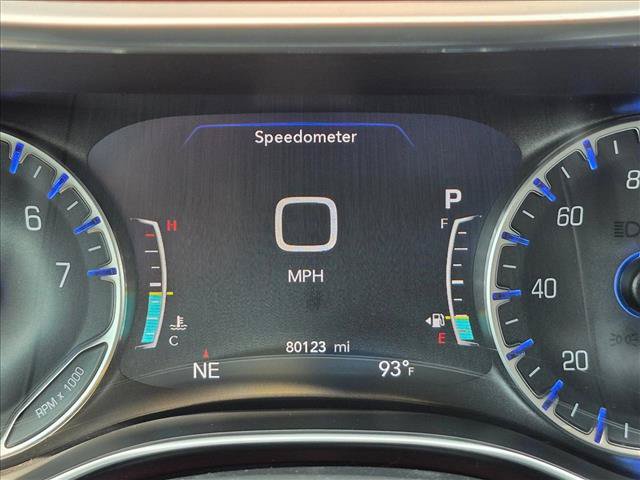 Used 2018 Chrysler Pacifica Limited w/ Advanced Safetytec Group FWD image 11