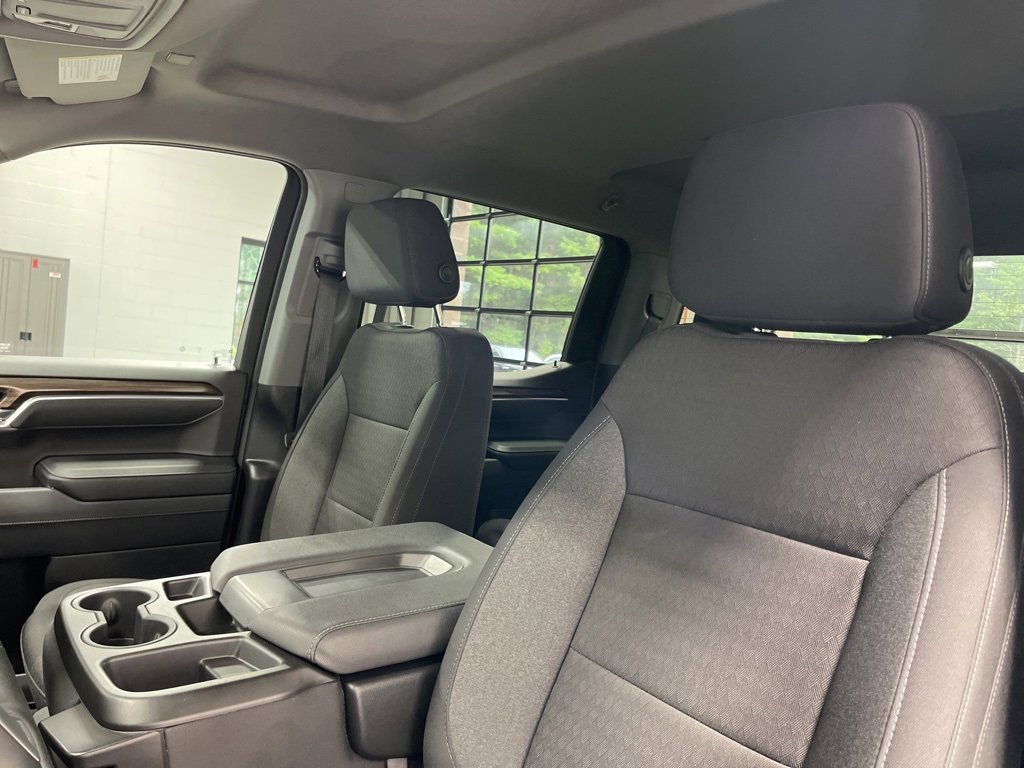 Used 2025 Chevrolet Silverado 1500 LT image 29