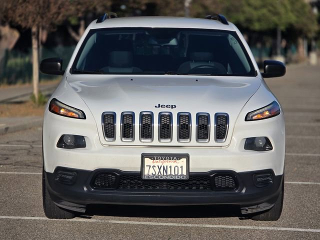 Used 2016 Jeep Cherokee Sport image 21