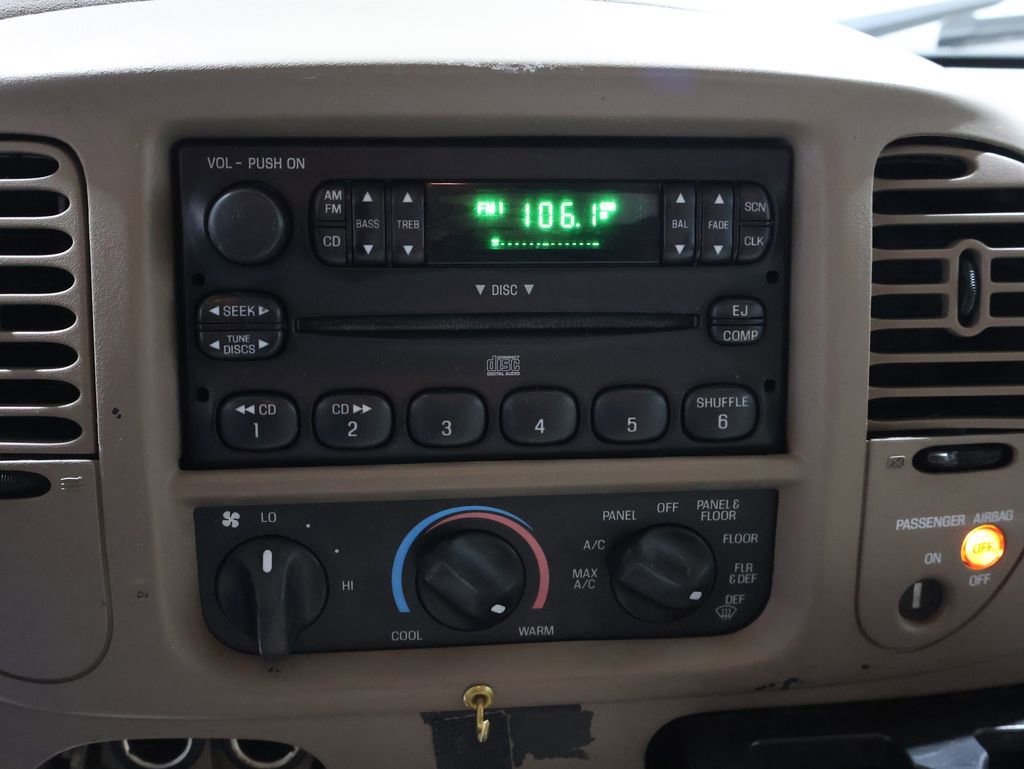 Used 2003 Ford F150 XLT image 24