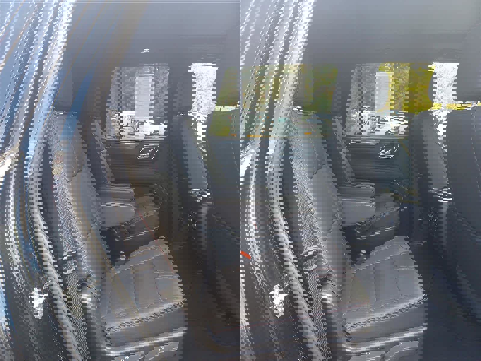 Used 2022 Chevrolet Tahoe RST w/ Luxury Package AWD/4WD image 22