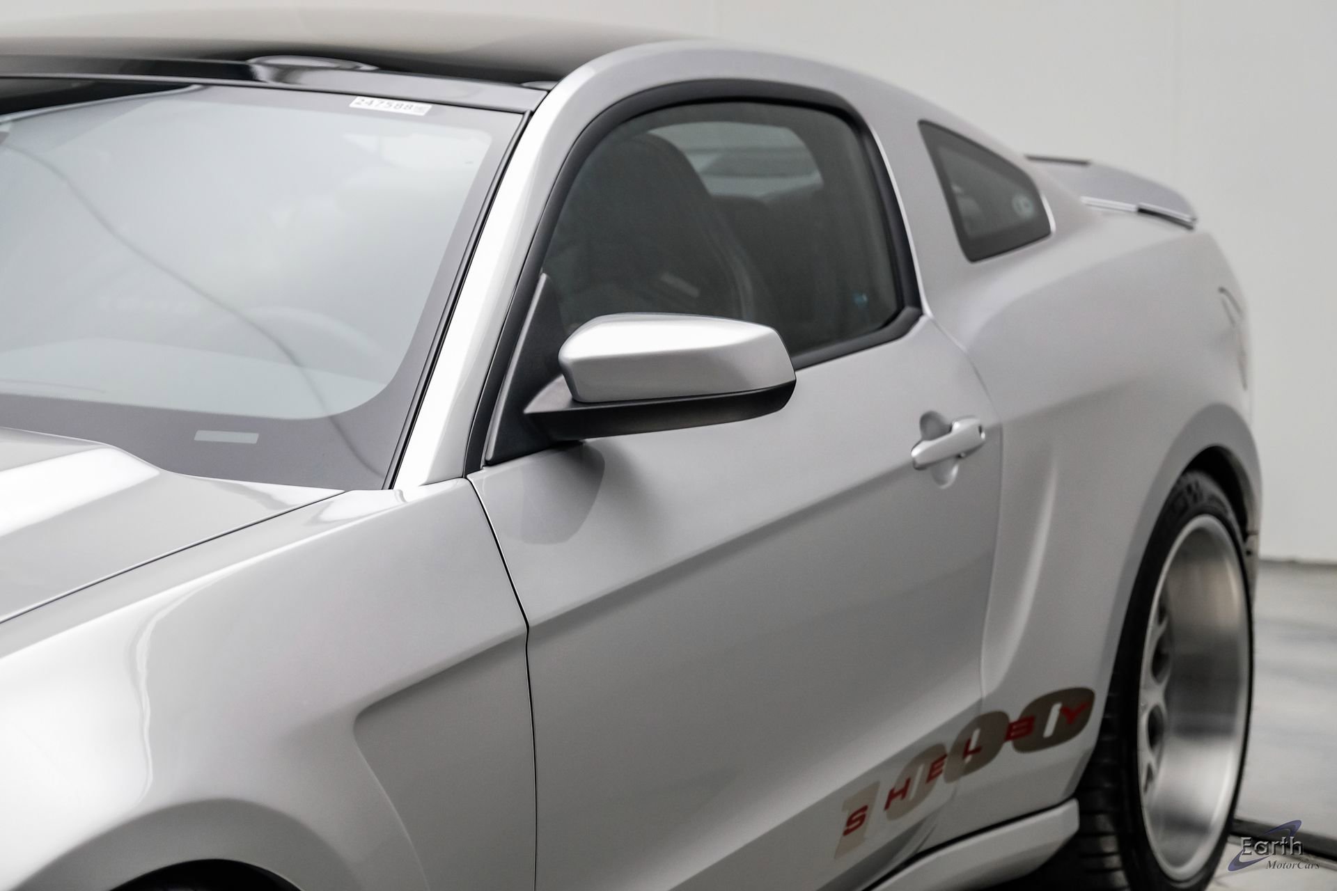 Used 2012 Ford Mustang Shelby GT500 w/ SVT Performance Pkg RWD image 33
