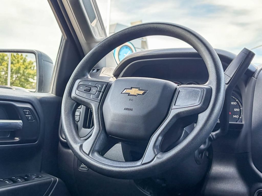 Certified 2025 Chevrolet Silverado 1500 Custom AWD/4WD image 19