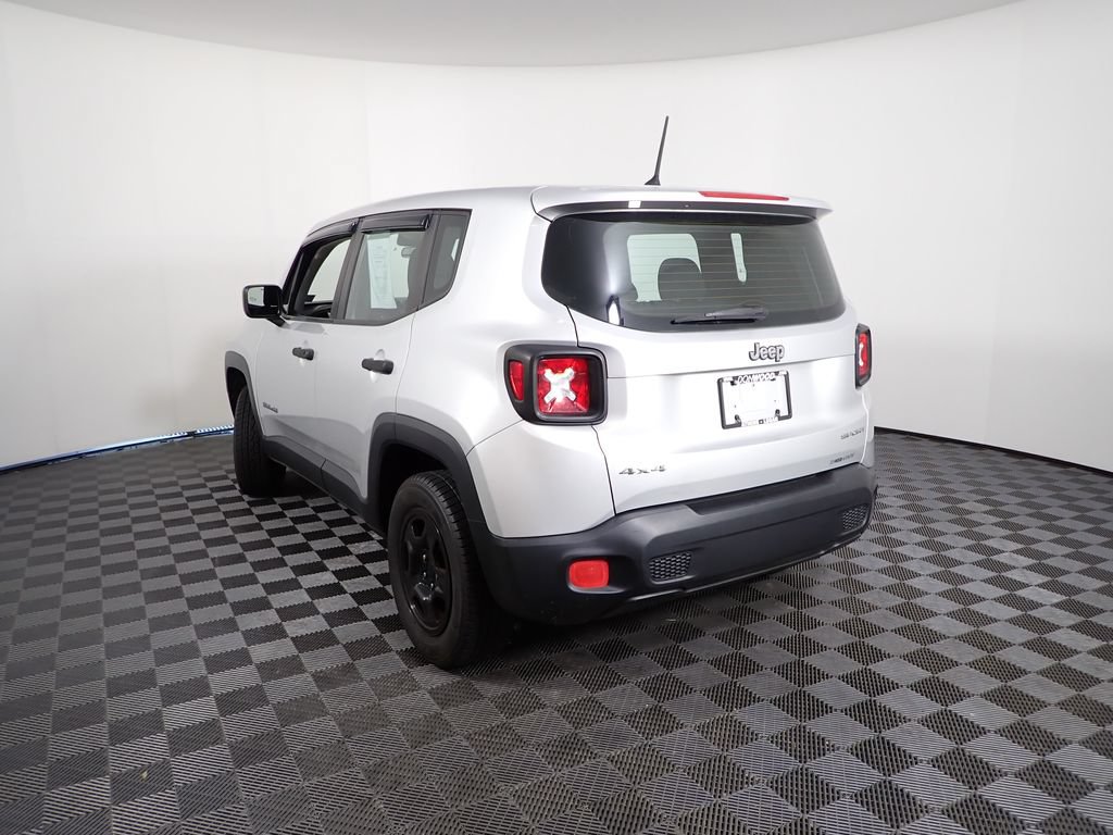 Used 2017 Jeep Renegade Sport w/ Power & Air Group AWD/4WD image 13