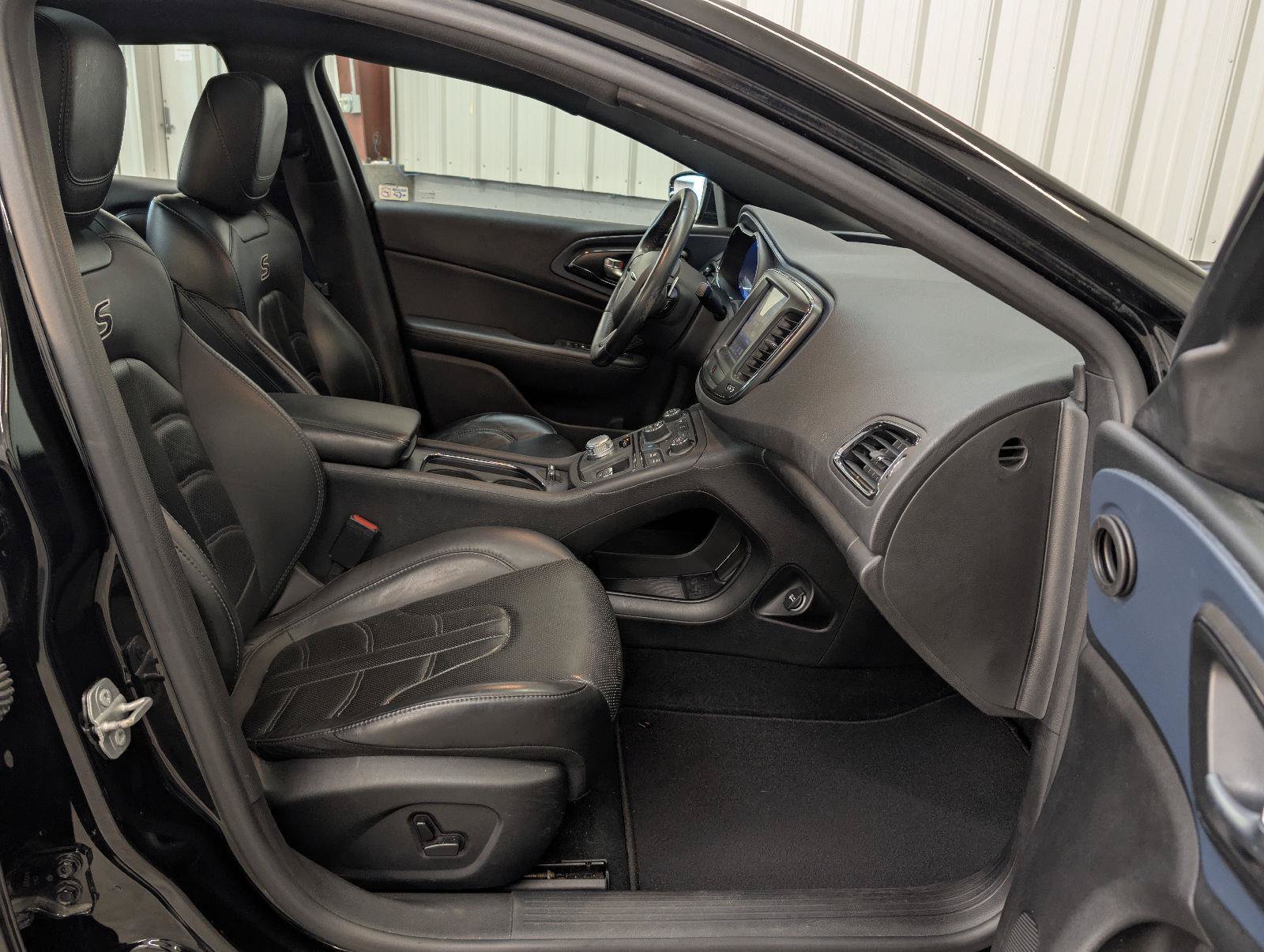 Used 2016 Chrysler 200 S w/ Navigation & Sound Group I AWD/4WD image 31