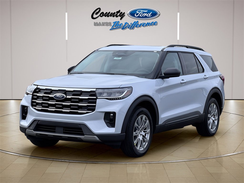 New 2026 Ford Explorer Active w/ Active Comfort Package image 2