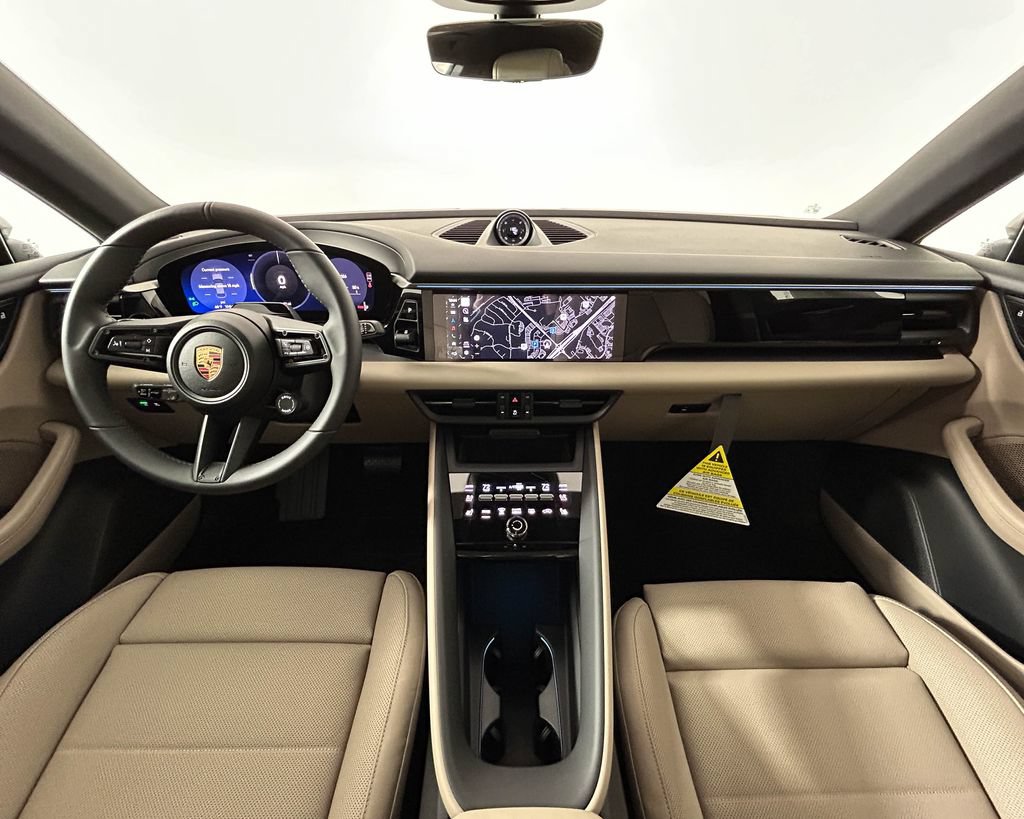 New 2026 Porsche Macan 4 Electric AWD/4WD image 13