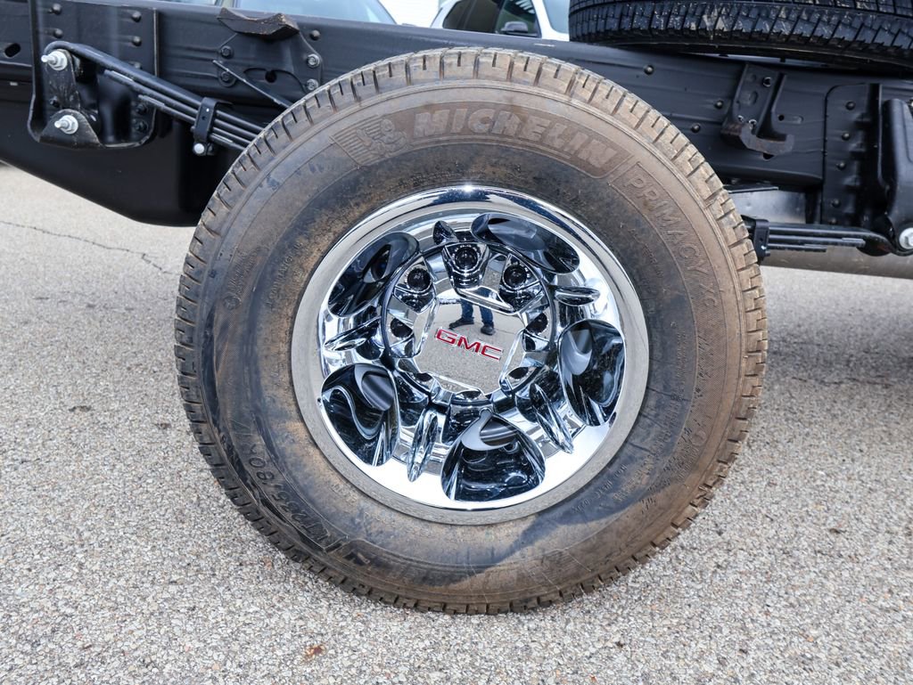 New 2026 GMC Sierra 3500 SLE image 30