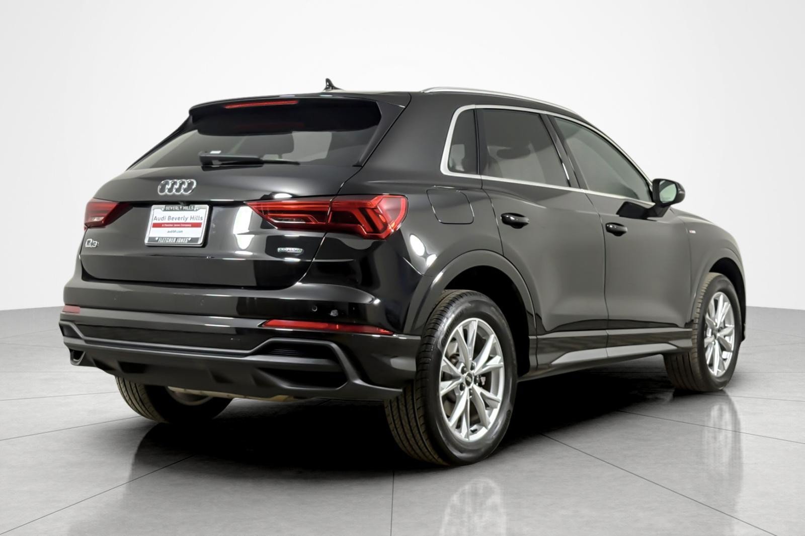 Used 2023 Audi Q3 2.0T Premium Plus w/ Premium Plus Package AWD/4WD image 5