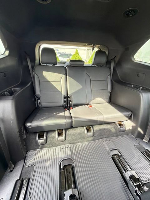 Used 2025 Buick Enclave Preferred w/ Power Package AWD/4WD image 30