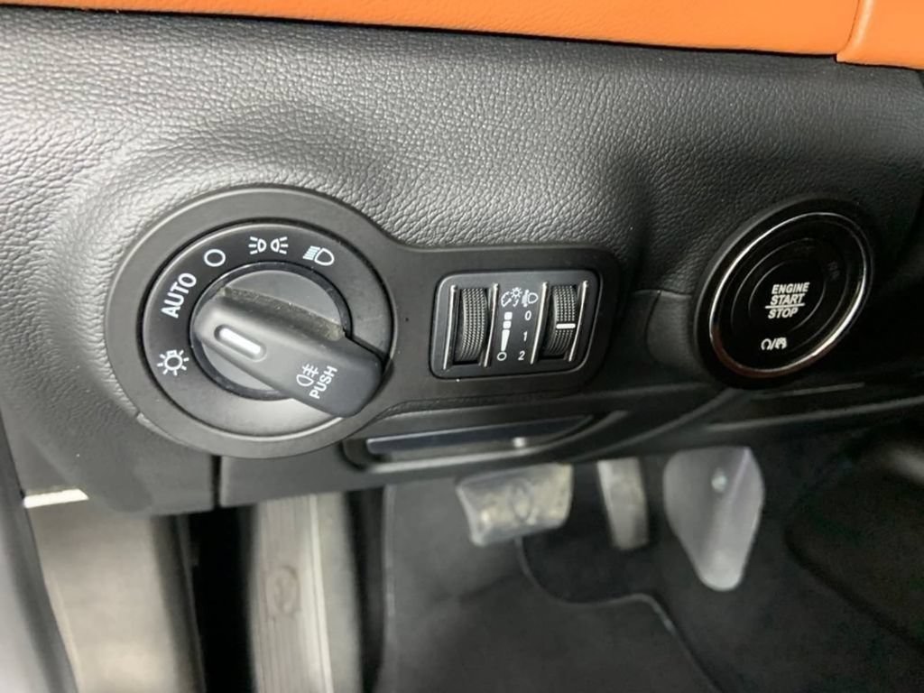Used 2021 Maserati Ghibli RWD image 27