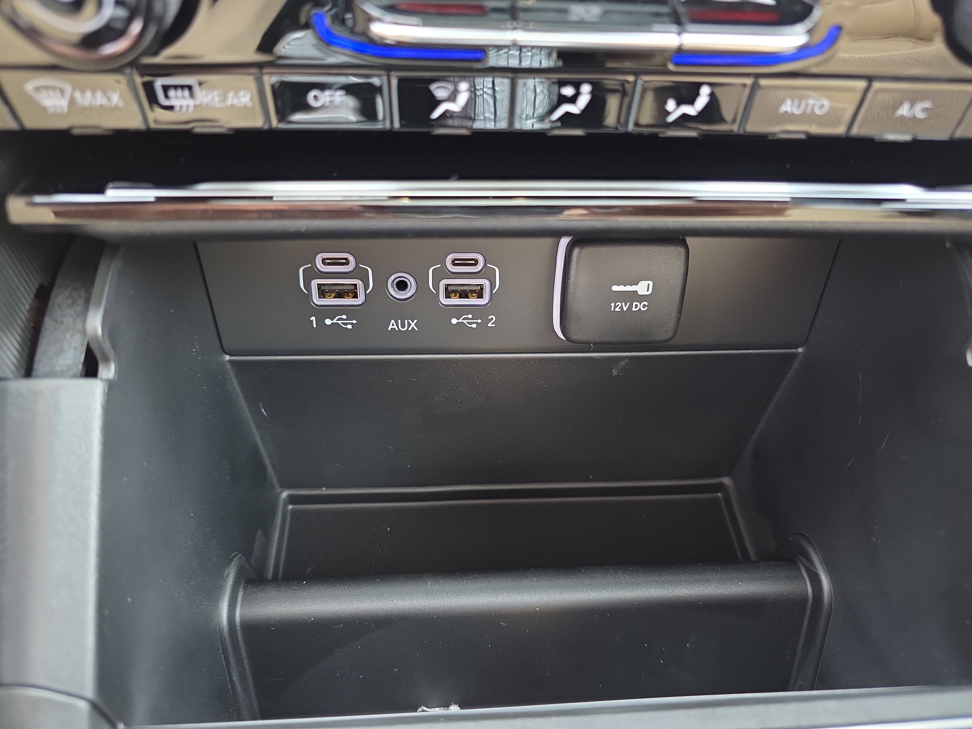 New 2025 Jeep Grand Cherokee Limited w/ Black Appearance Package image 8