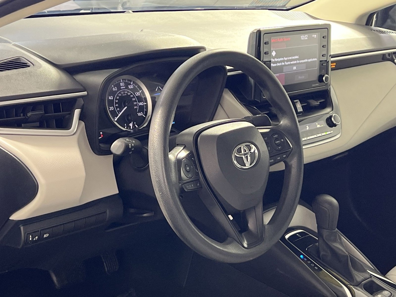 Used 2022 Toyota Corolla LE image 16