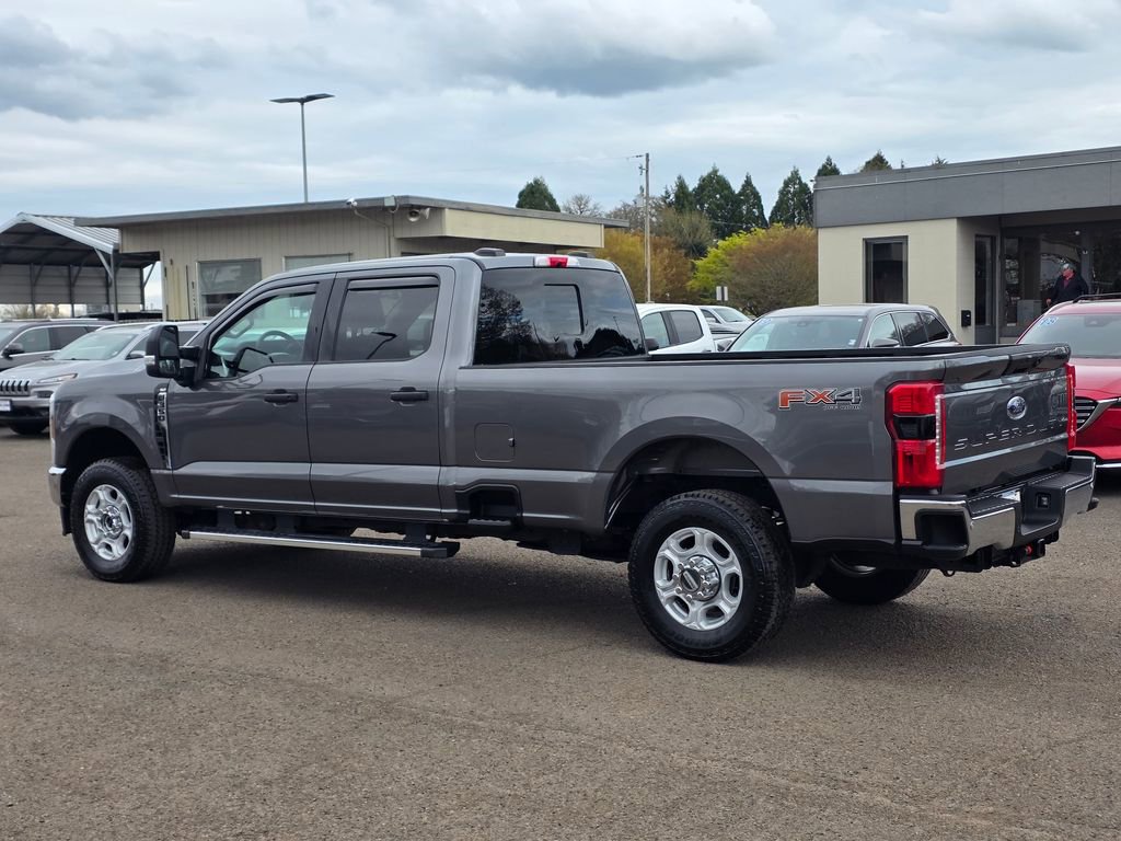 Used 2025 Ford F350 XLT w/ 360-Degree Camera Package image 27