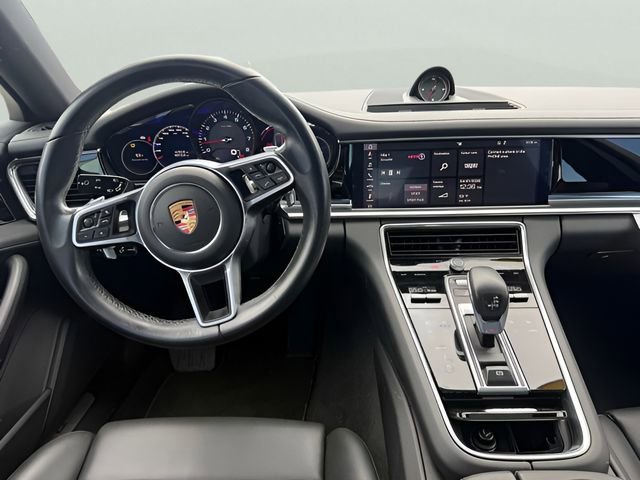 Used 2018 Porsche Panamera 4 AWD/4WD image 15