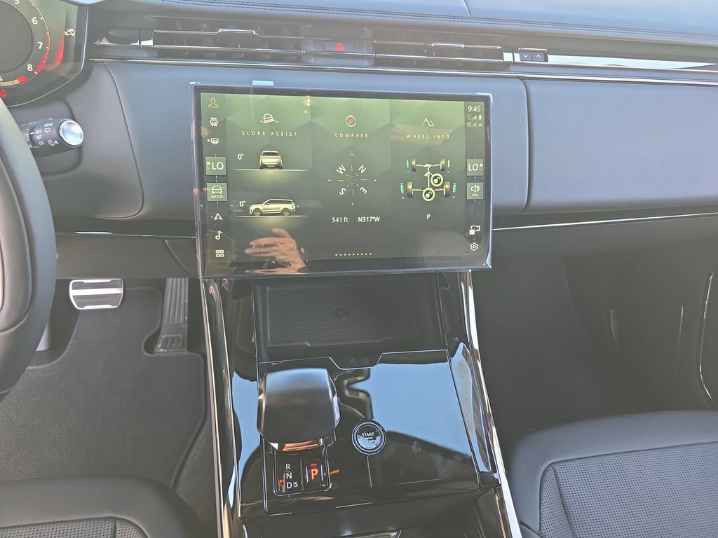 New 2026 Land Rover Range Rover Sport SV image 21