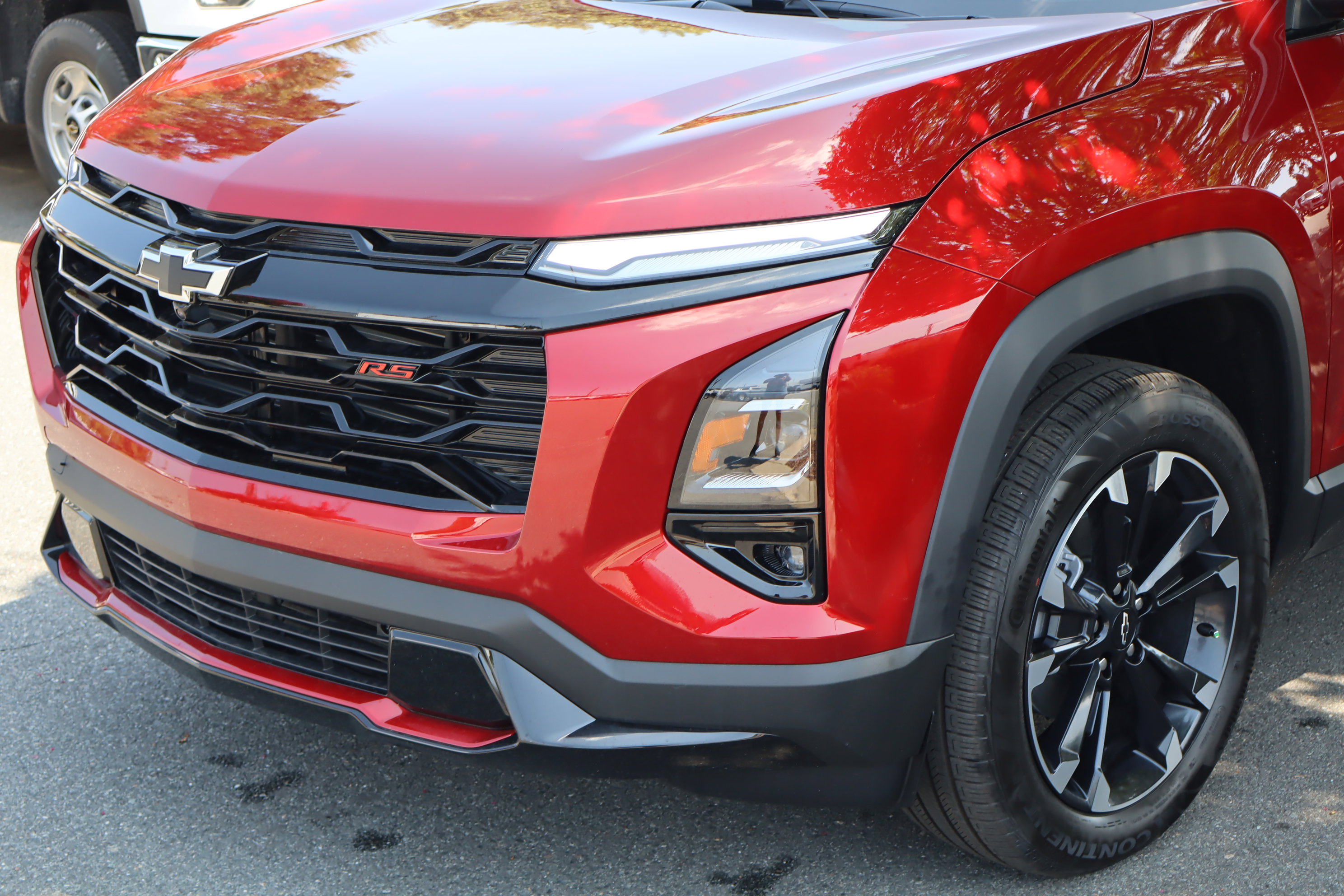 New 2026 Chevrolet Equinox RS w/ Convenience Package III image 3