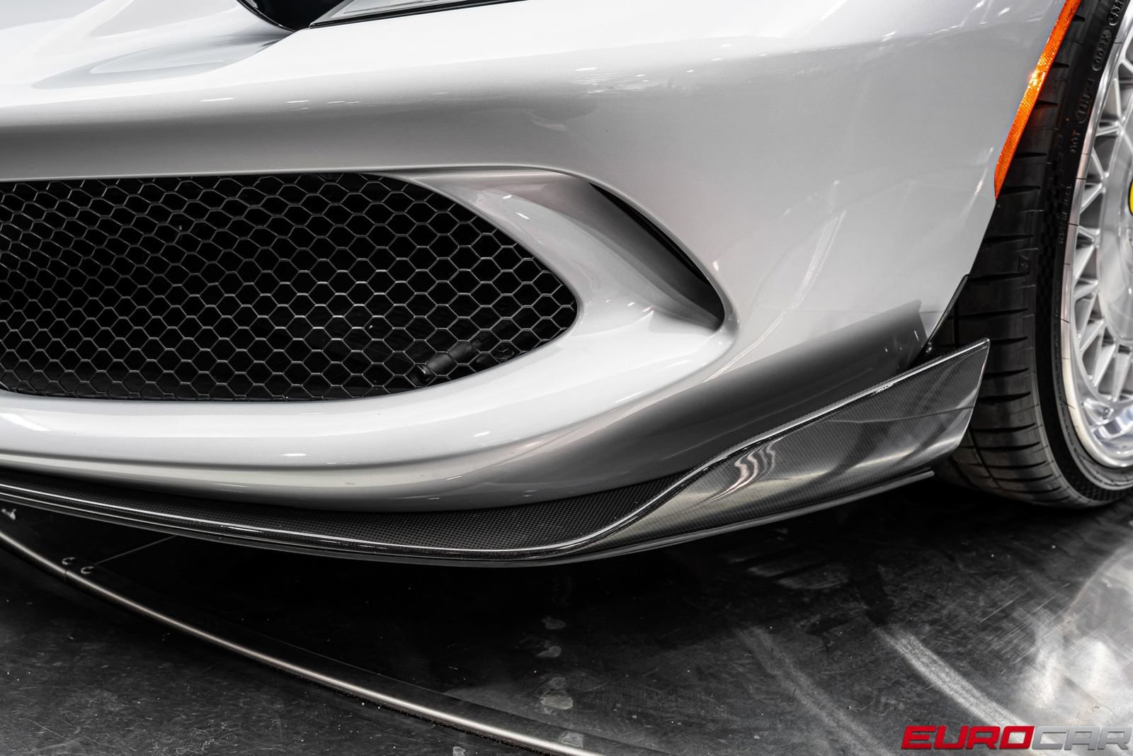 Used 2022 Ferrari 296 GTB RWD image 15