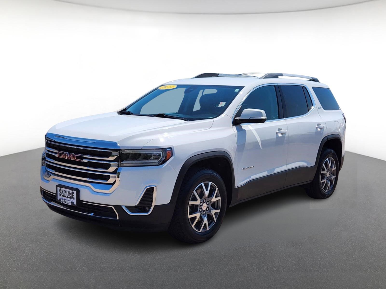 Used 2023 GMC Acadia SLT image 2