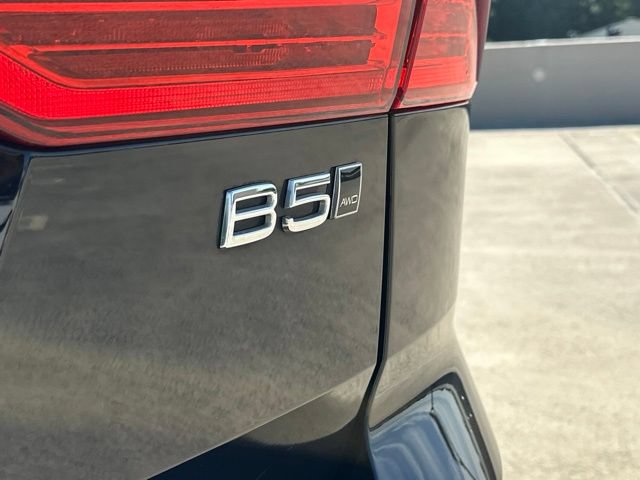 Certified 2024 Volvo XC60 B5 Plus w/ Climate Package AWD/4WD image 39
