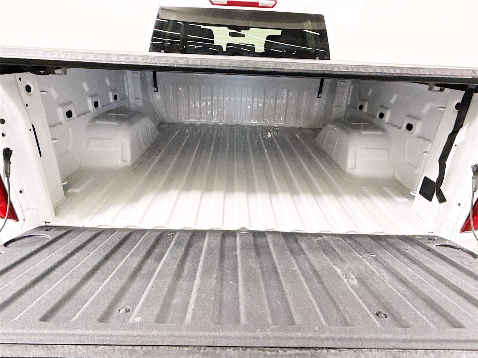 Used 2019 Chevrolet Silverado 1500 LT w/ All-Star Edition image 17