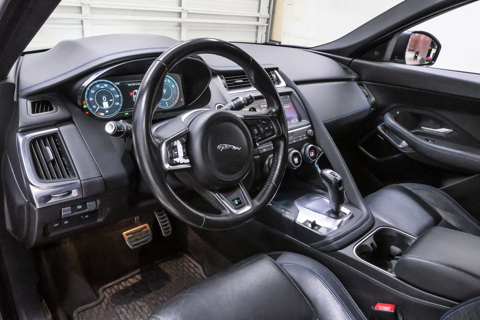 Used 2019 Jaguar E-PACE R-Dynamic S AWD/4WD image 2