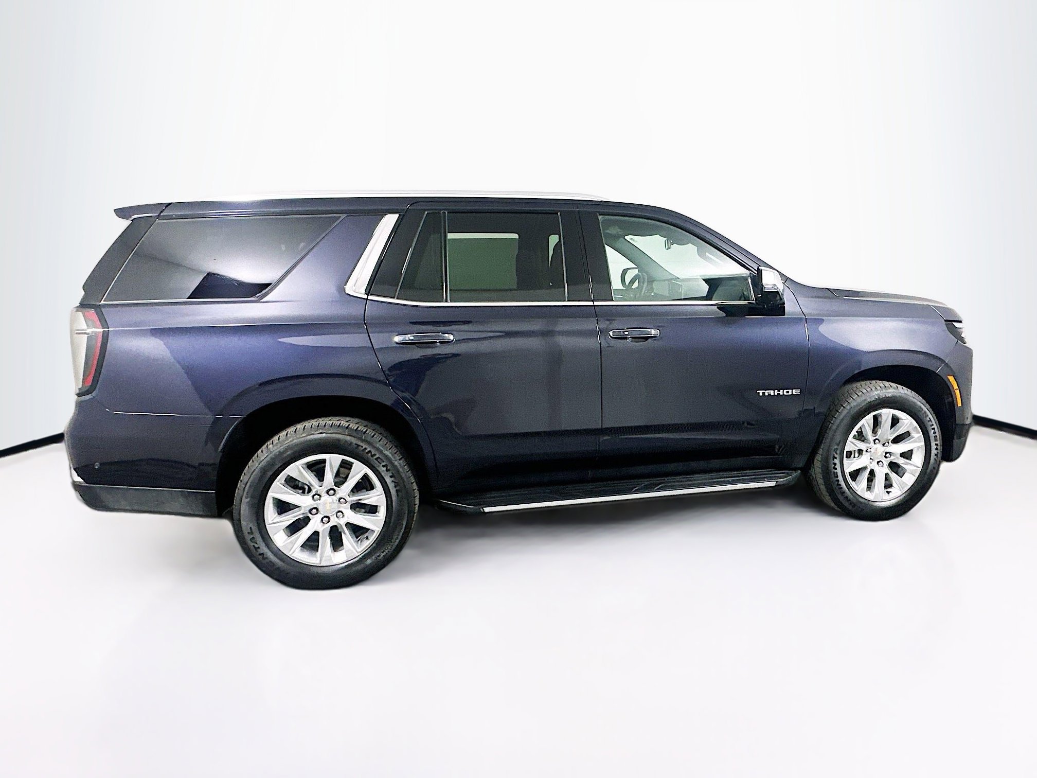 Used 2025 Chevrolet Tahoe Premier image 10