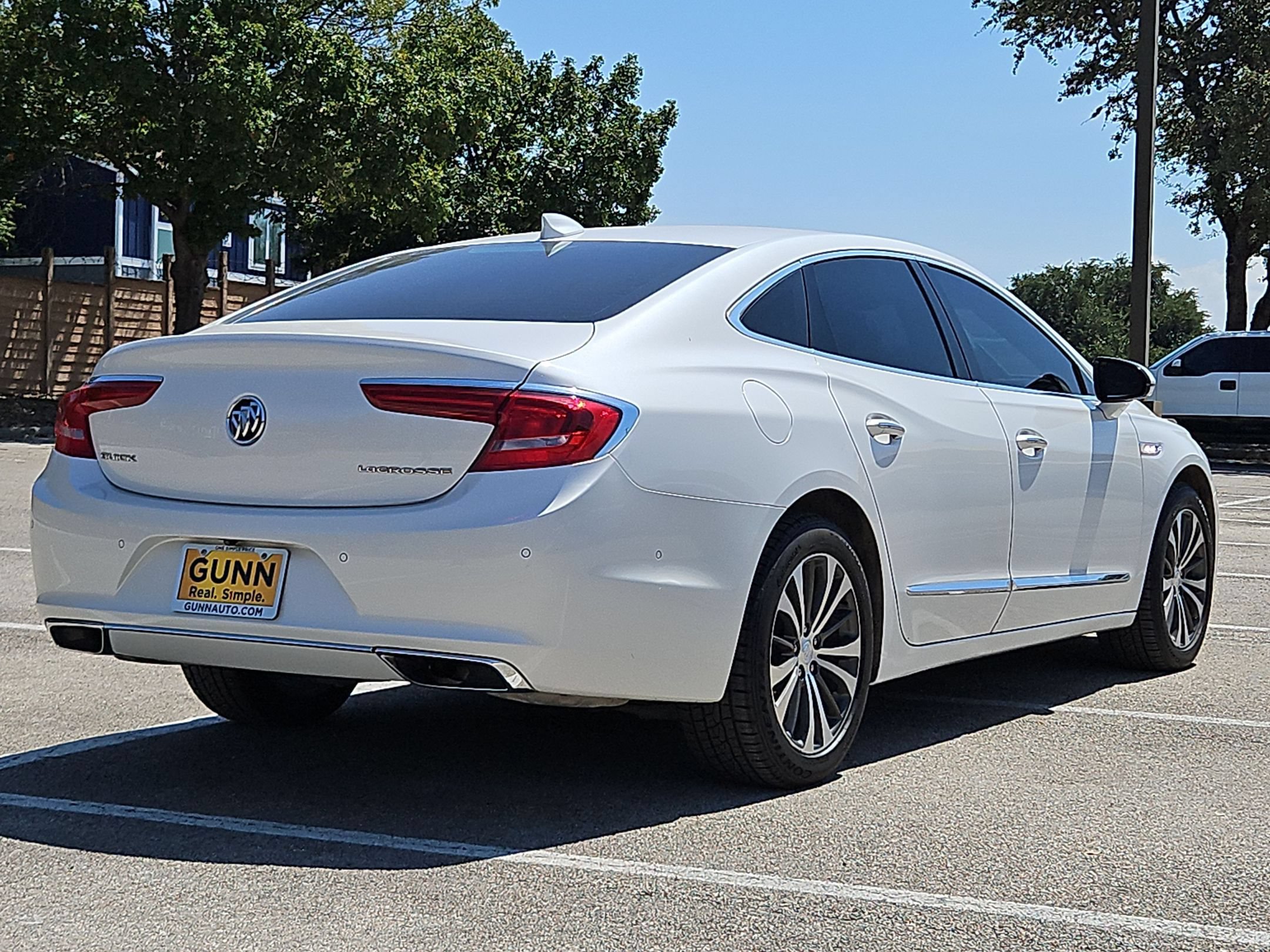 Used 2018 Buick LaCrosse Premium w/ Driver Confidence Package #2 FWD image 3