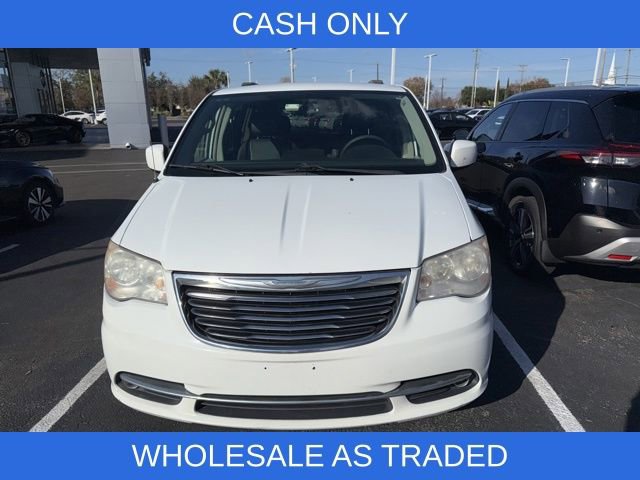 Used 2014 Chrysler Town & Country Touring video 2