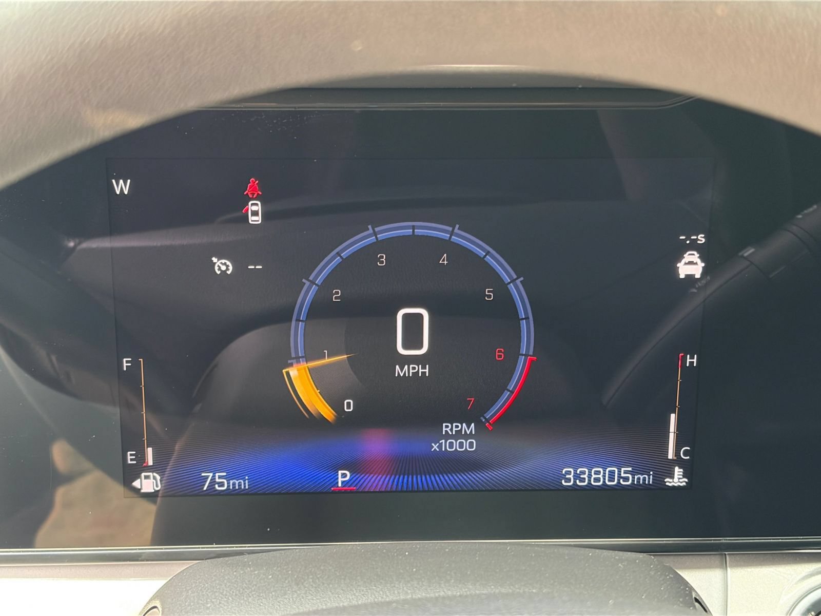 Used 2025 Chevrolet Trax LT FWD image 39