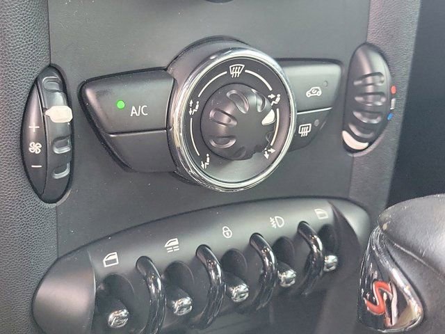 Used 2013 MINI Cooper S image 27