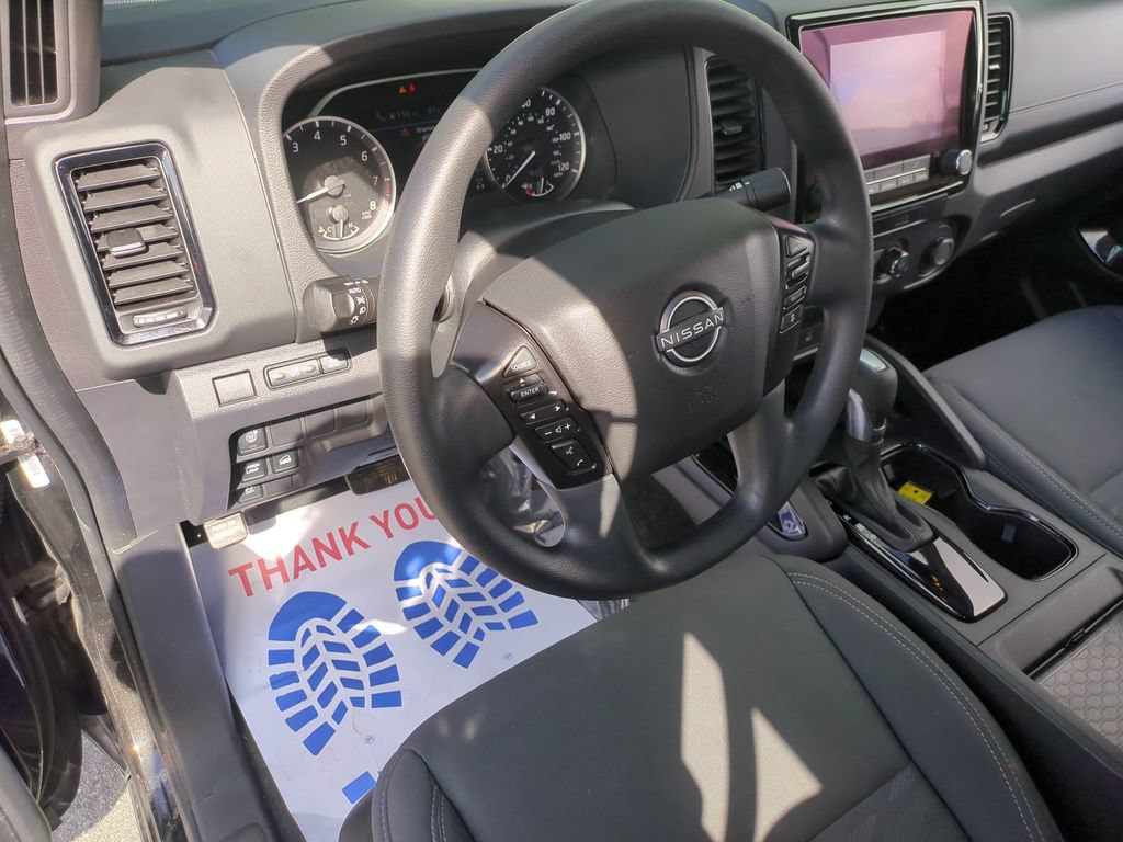 Used 2023 Nissan Frontier SV w/ Midnight Edition Package AWD/4WD image 9