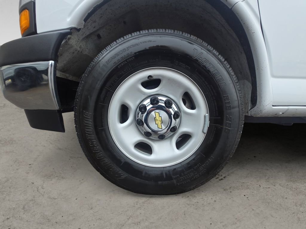 Used 2024 Chevrolet Express 3500 LT w/ LT Preferred Equipment Group image 14