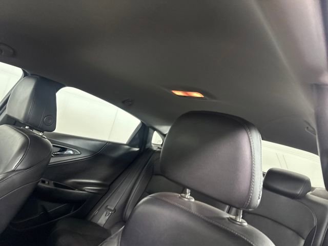Used 2017 Chevrolet Malibu LT w/ Leather Package image 12