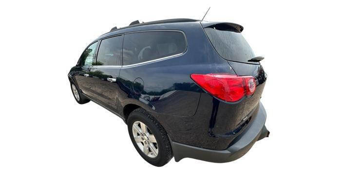 Used 2010 Chevrolet Traverse LT w/ Personal Connectivity Package AWD/4WD image 3