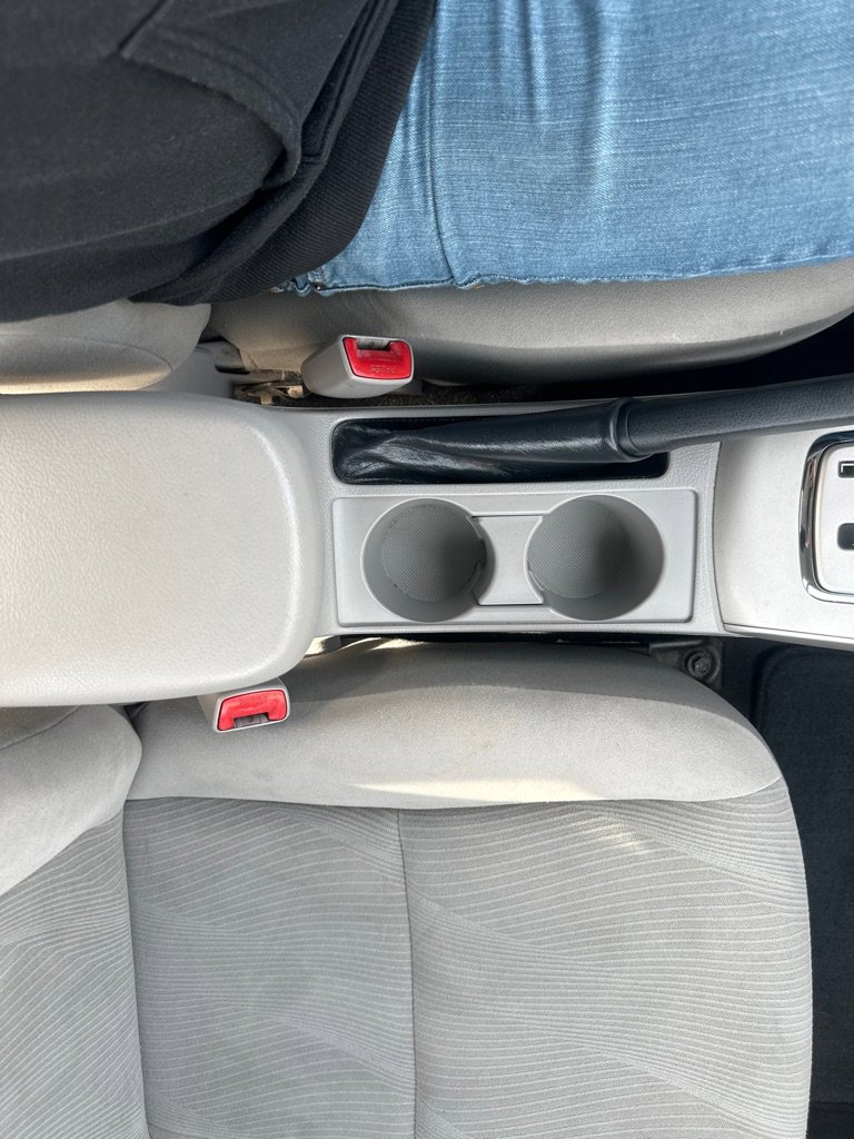 Used 2012 Toyota Corolla LE FWD image 18