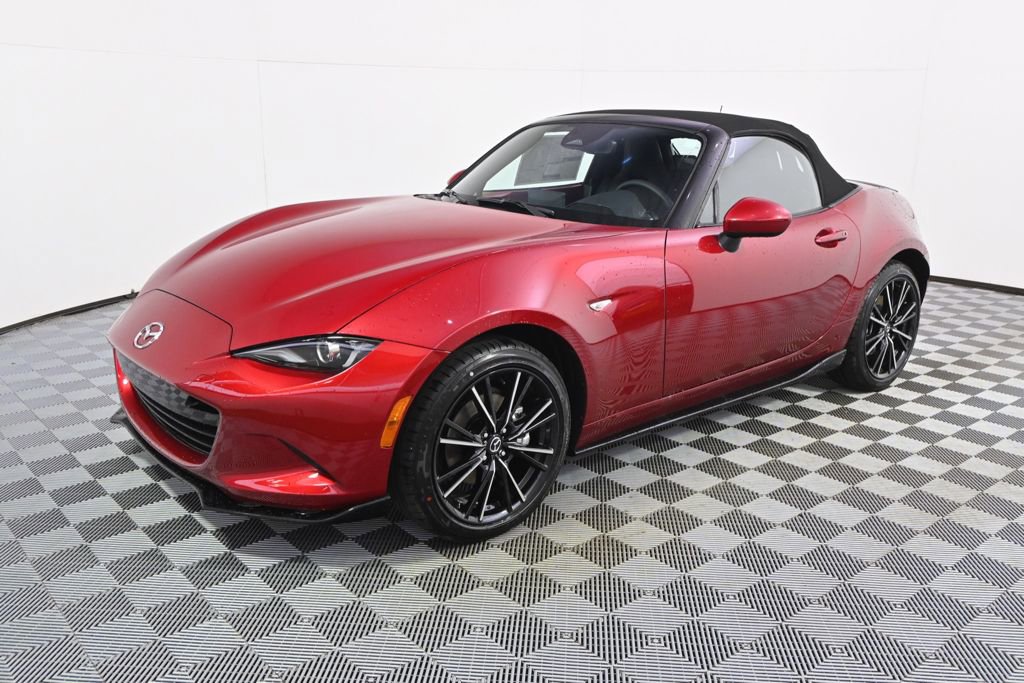 New 2026 MAZDA MX-5 Miata Grand Touring w/ Appearance Package RWD image 2