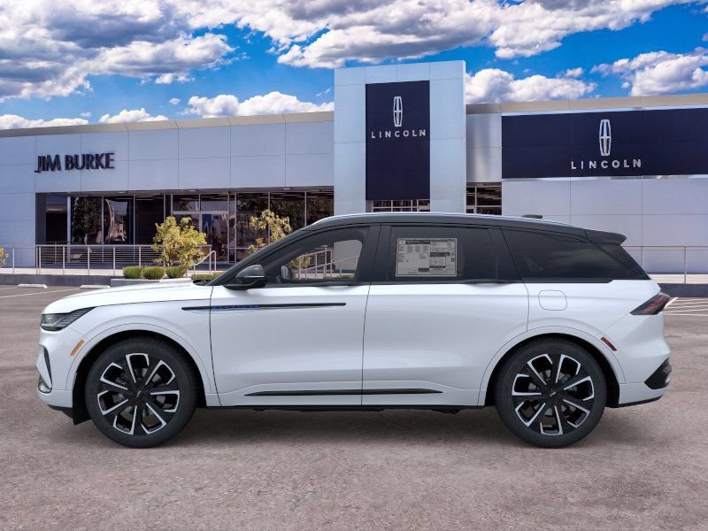 New 2026 Lincoln Nautilus Reserve AWD/4WD image 3