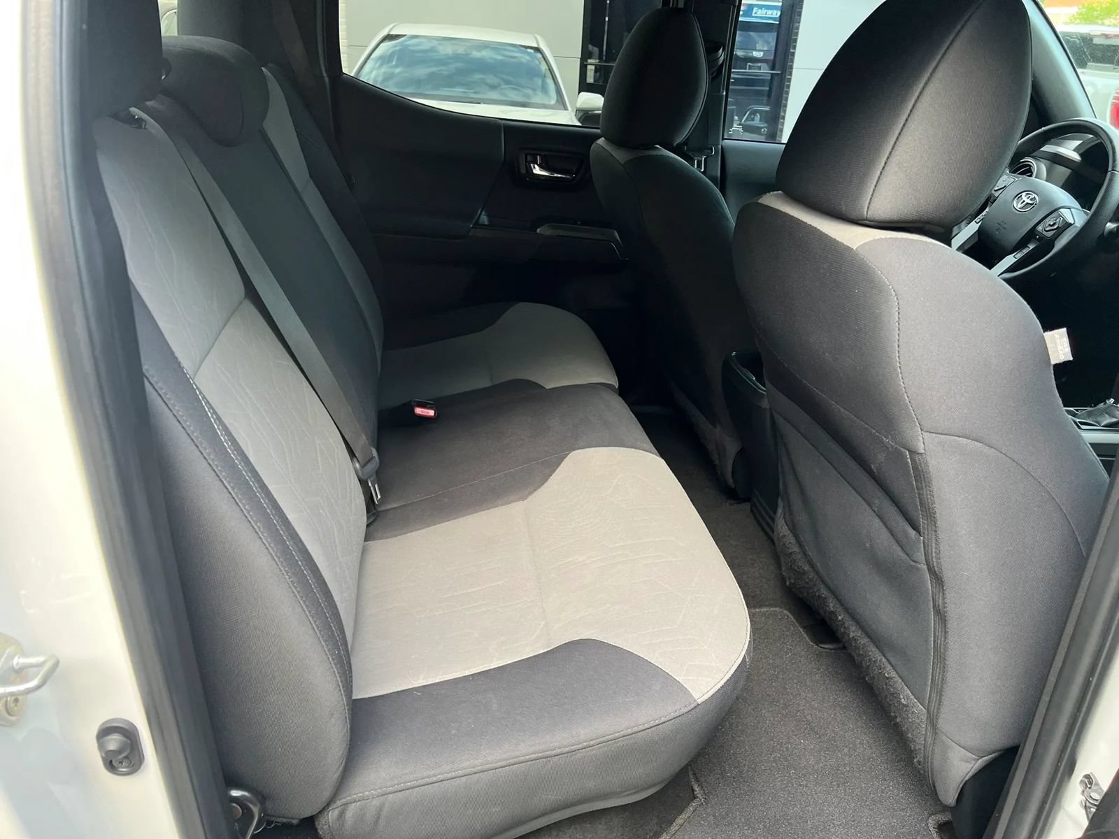 Used 2022 Toyota Tacoma TRD Sport AWD/4WD image 9